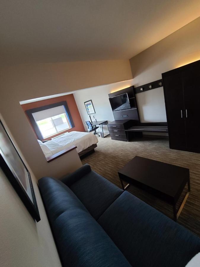 Holiday Inn Express Hotel & Suites Sheldon By Ihg Zewnętrze zdjęcie