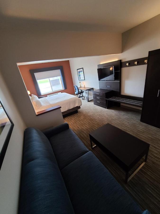 Holiday Inn Express Hotel & Suites Sheldon By Ihg Zewnętrze zdjęcie